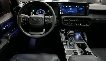 Interior Toyota Prado 3