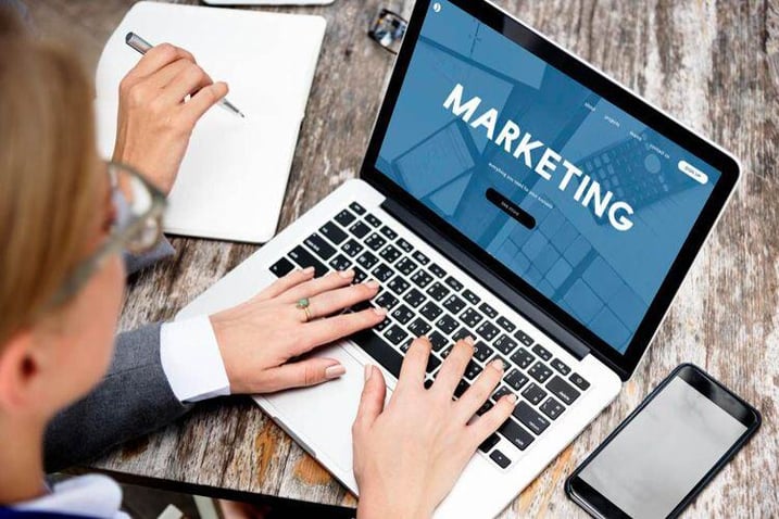 Servicios de marketing digital en IaLab